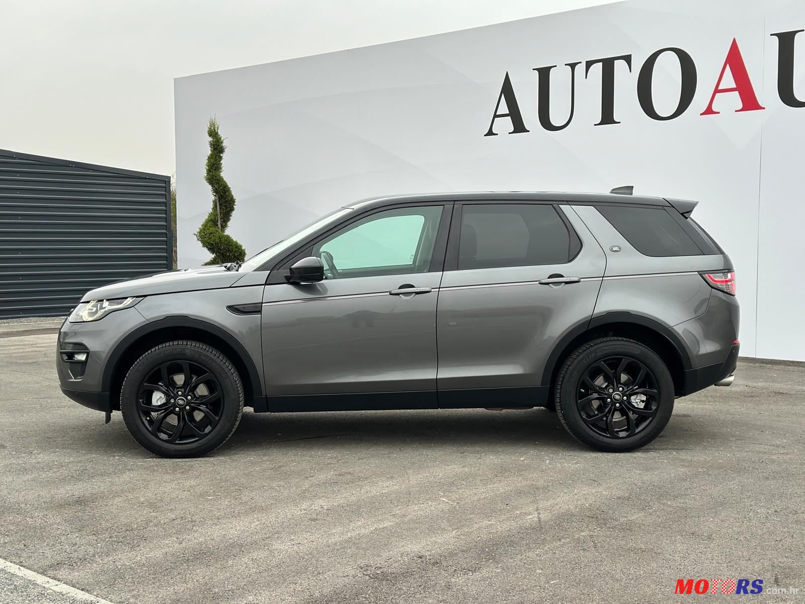 2018' Land Rover Discovery Sport 2.0D photo #2