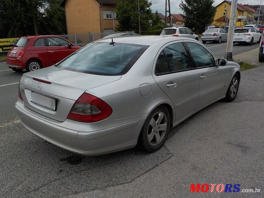 2002' Mercedes-Benz E-Klasa photo #4