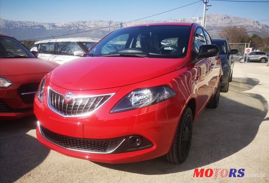 2022' Lancia Y 1.0 photo #1