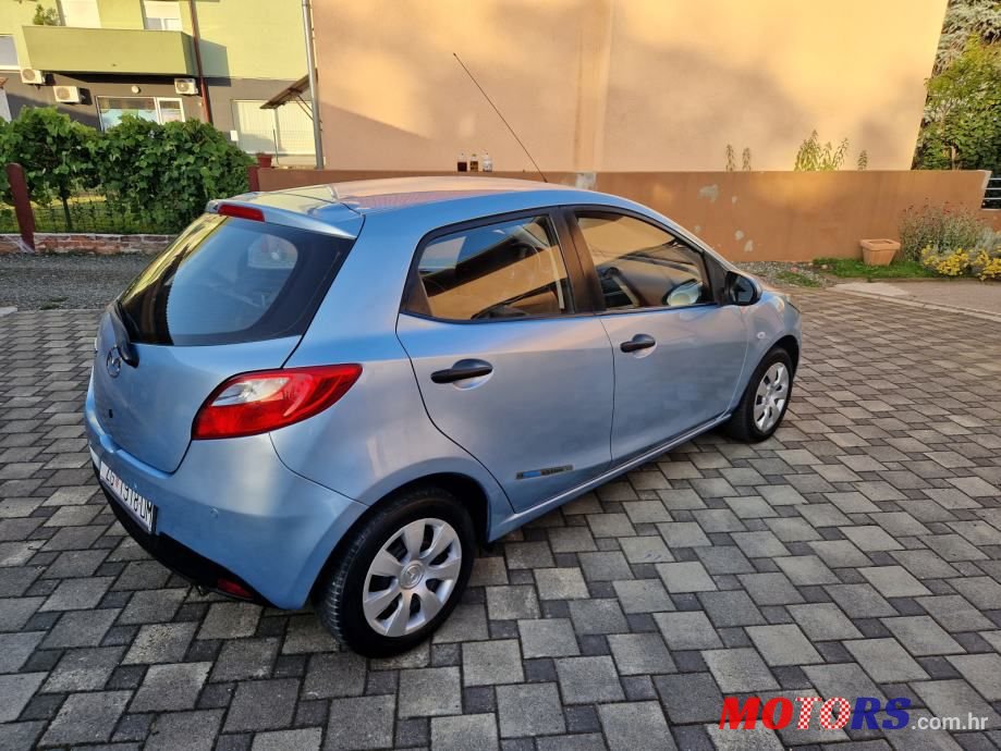 2009' Mazda 2 photo #4