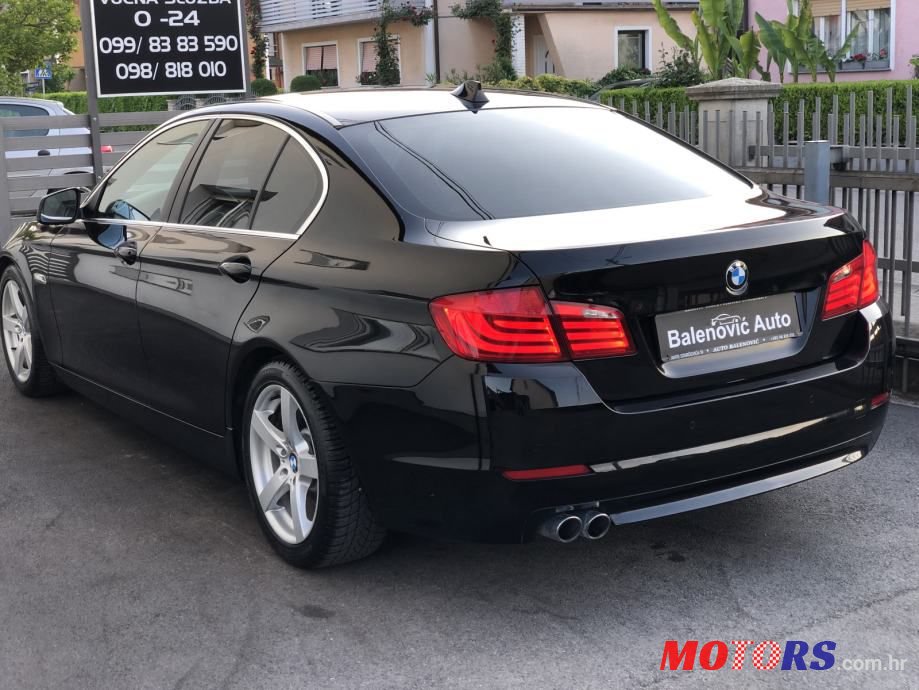 2011' BMW Serija 5 520 D photo #6