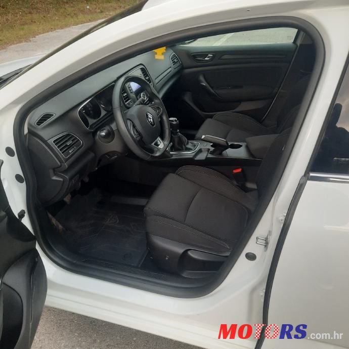 2017' Renault Megane Dci 110 photo #5