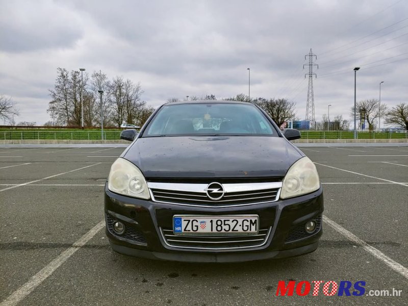 2007' Opel Astra 1,7 Cdti photo #1