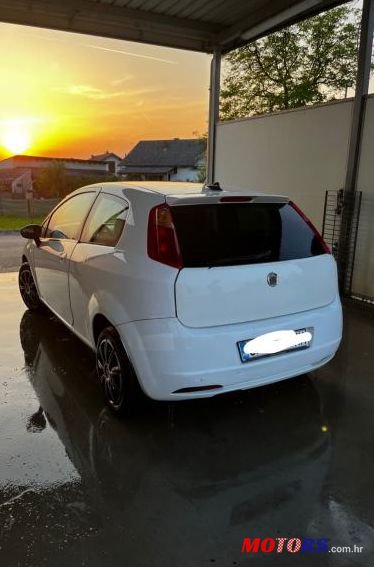 2008' Fiat Grande Punto 1,4 photo #2