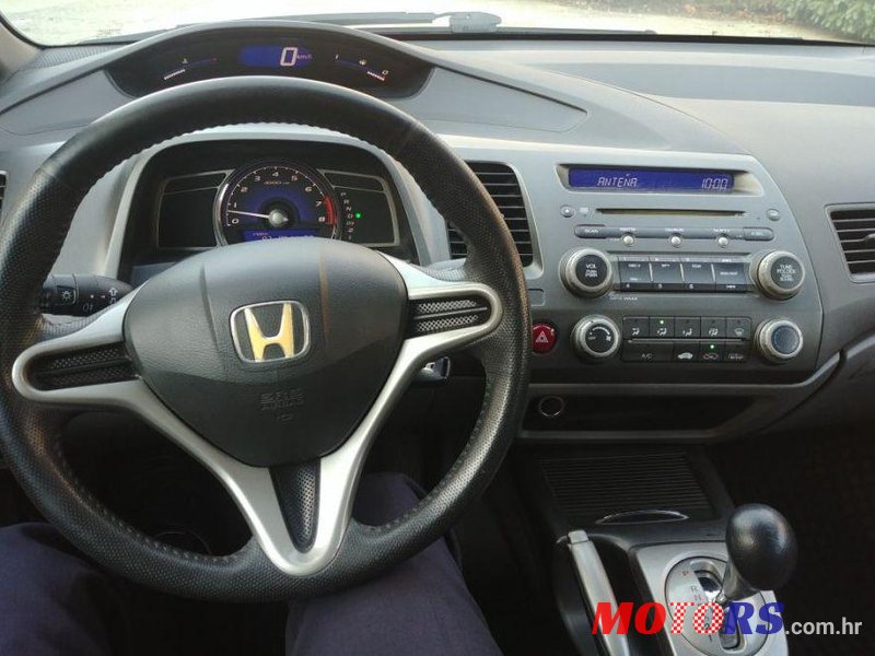 2008' Honda Civic 1.8I-Vtec photo #4