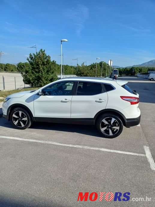 2015' Nissan Qashqai 1,2 360° photo #2