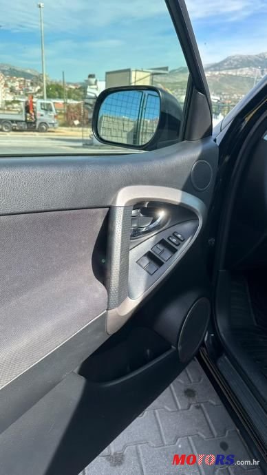 2007' Toyota RAV4 2,2 D-4D photo #4