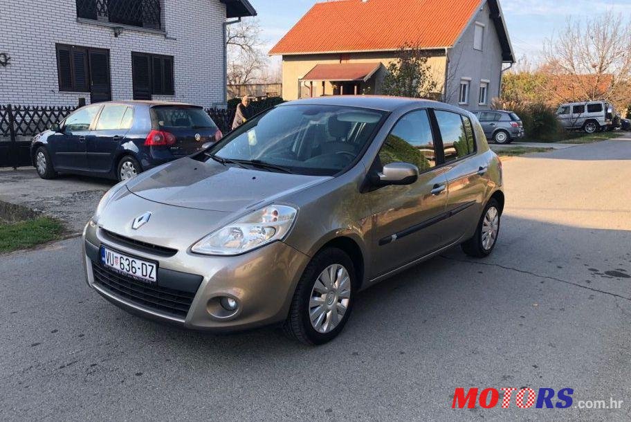 2009' Renault Clio 1,5 Dci photo #1