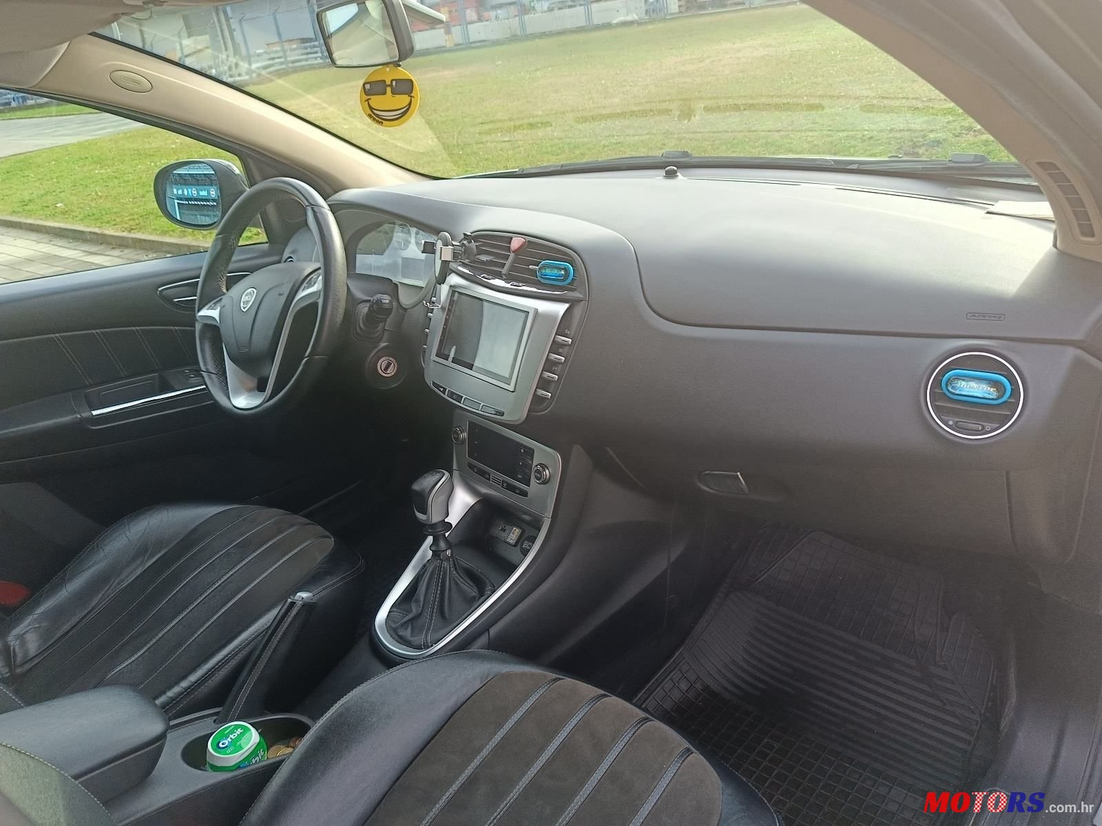 2010' Lancia Delta 2,0 photo #5