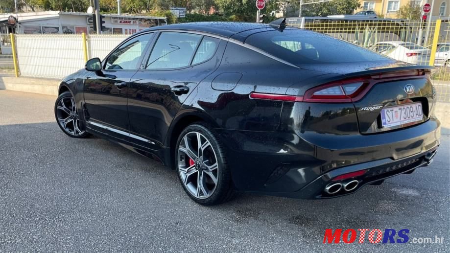 2018' Kia Stinger 3,3 photo #2