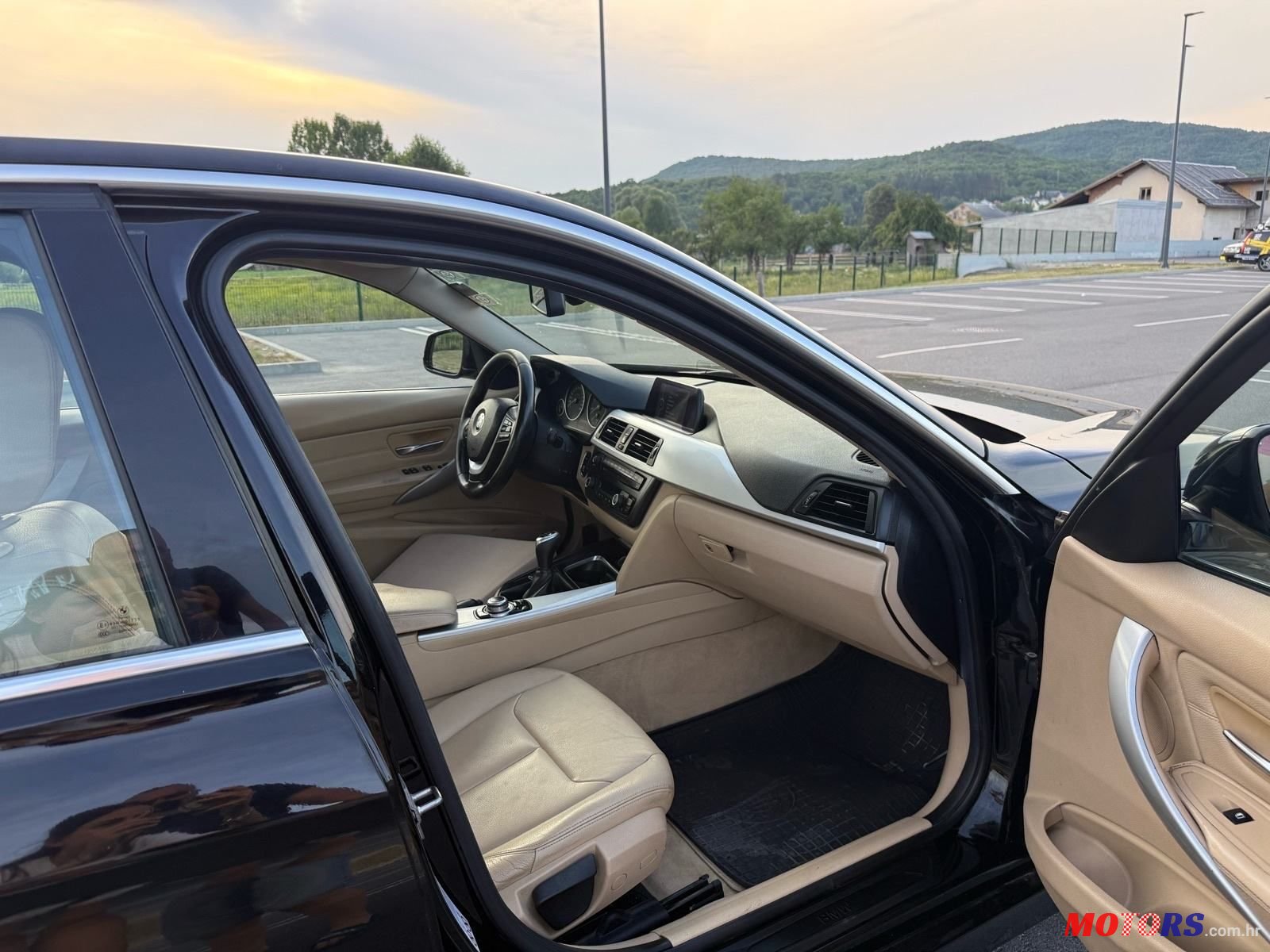 2013' BMW Serija 3 320D photo #6