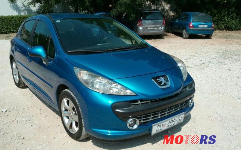 2009' Peugeot 207 Sport 1,6 16V Vti photo #4