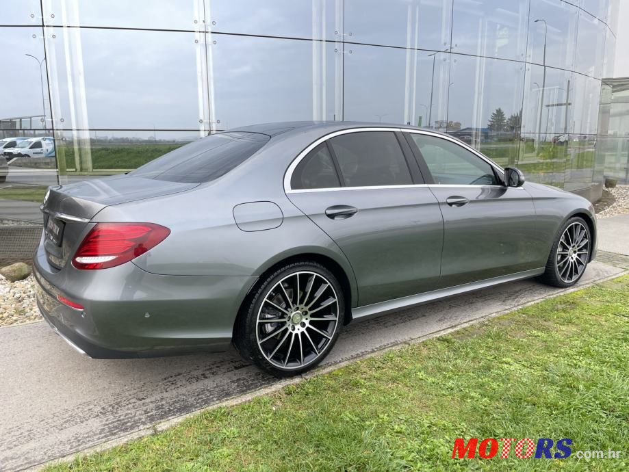 2016' Mercedes-Benz E-Klasa 220D photo #5