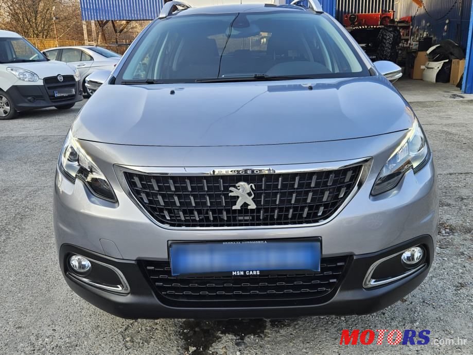 2018' Peugeot 2008 1,2 Puretech photo #5
