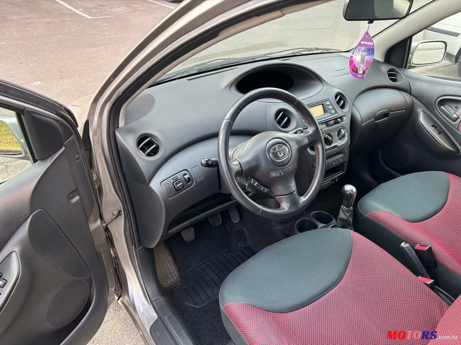 2005' Toyota Yaris 1,3 Vvt-I photo #6