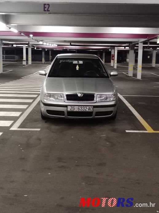 2002' Skoda Octavia photo #1