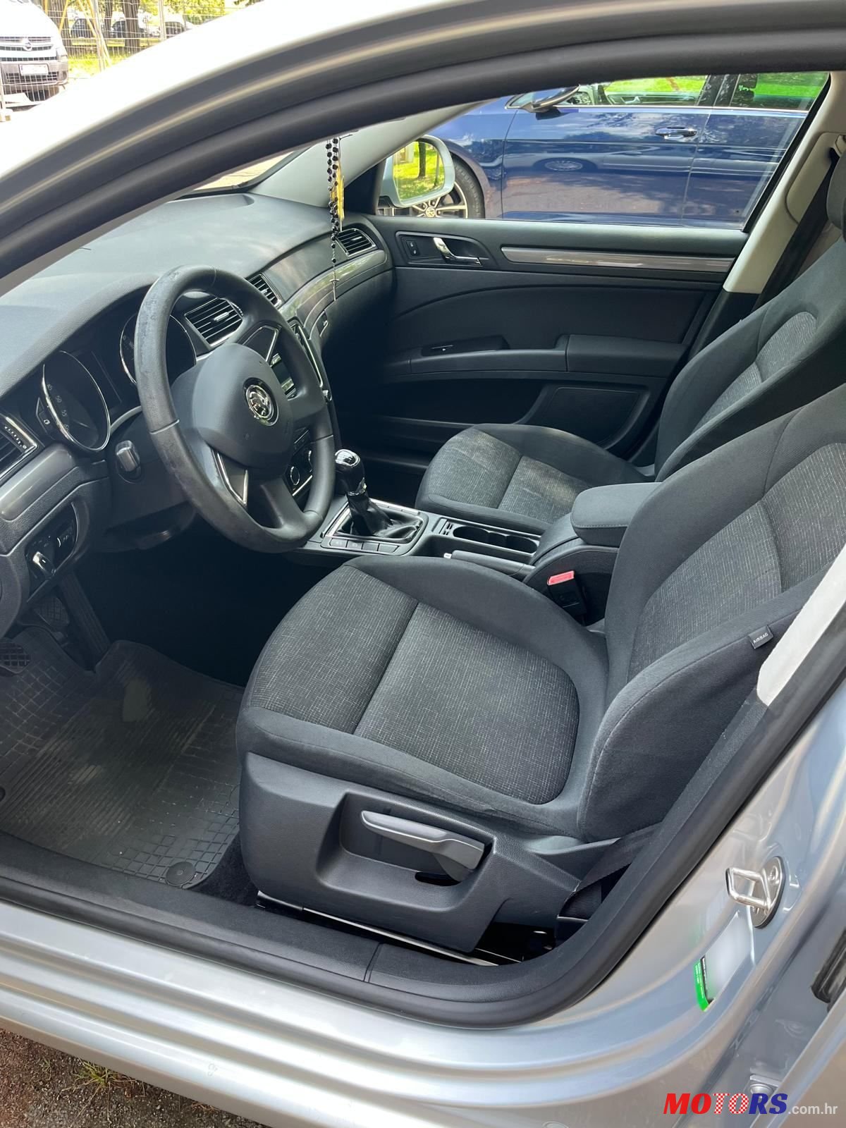 2013' Skoda Superb Combi photo #1