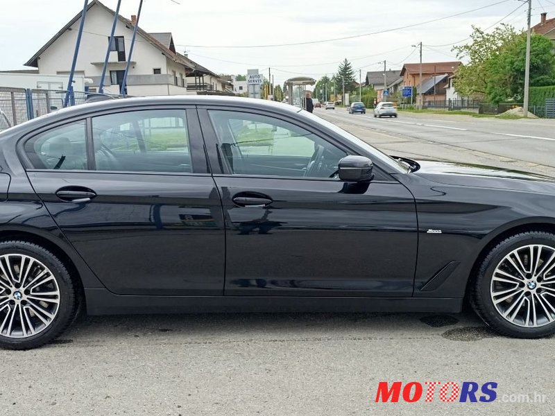 2018' BMW Serija 5 520D photo #6