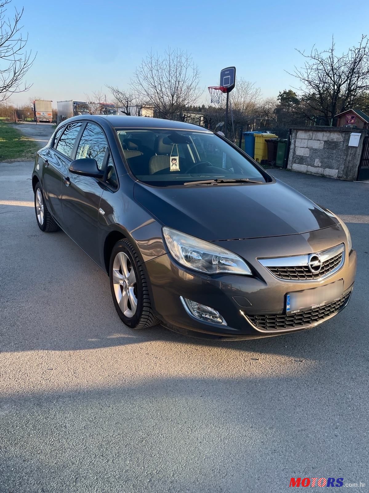 2010' Opel Astra 1,7 Cdti photo #2