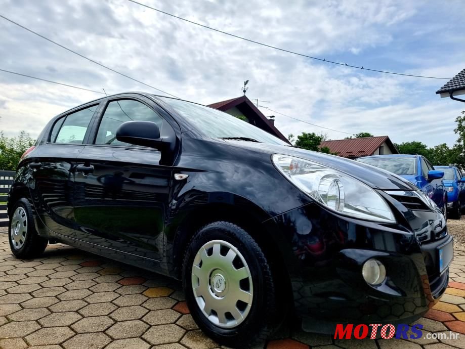 2011' Hyundai i20 1,2 photo #4