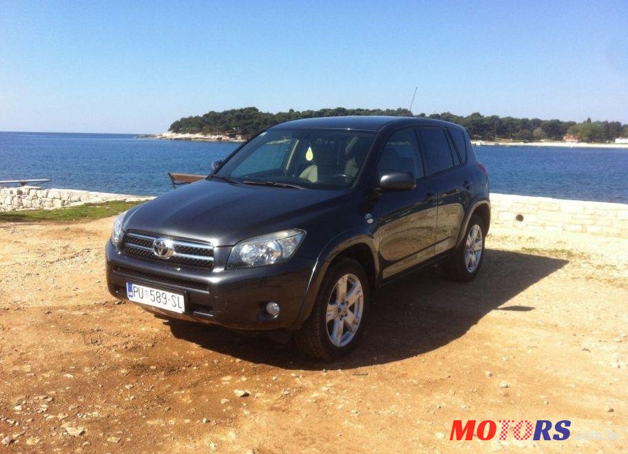 2007' Toyota RAV4 2,2 D-4D Sport photo #2