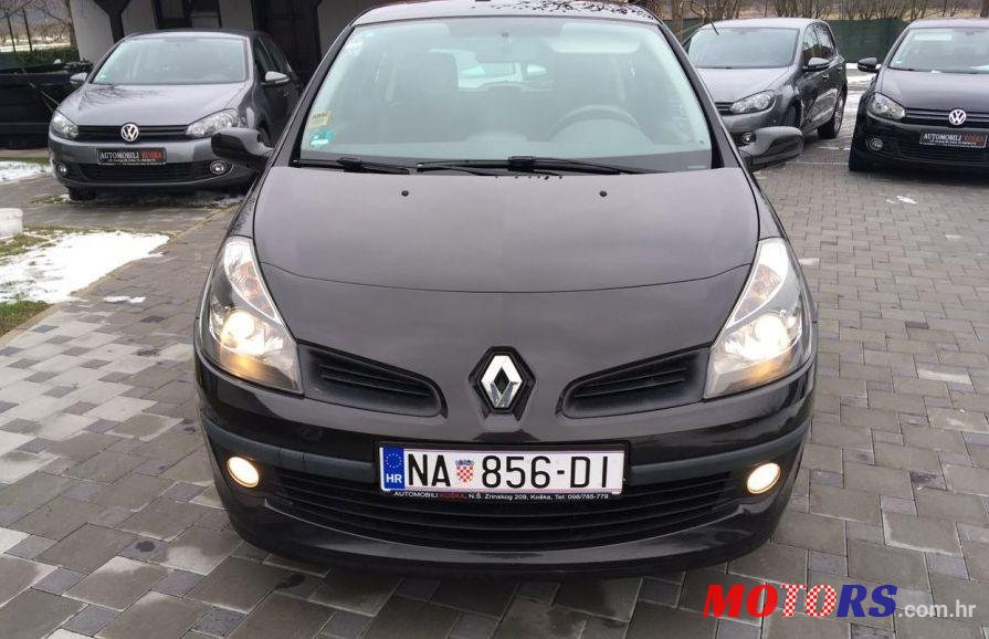 2007' Renault Clio 1,5 Dci photo #1