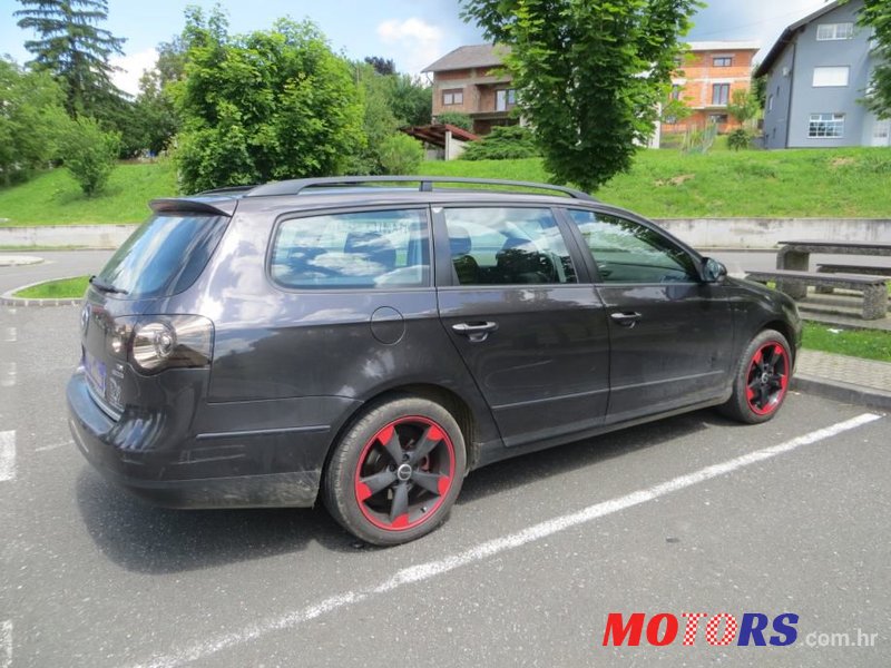 2010' Volkswagen Passat Variant photo #4