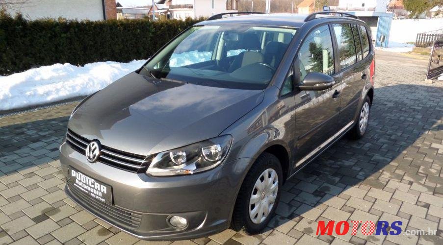 2014' Volkswagen Touran 1,6 Tdi photo #2