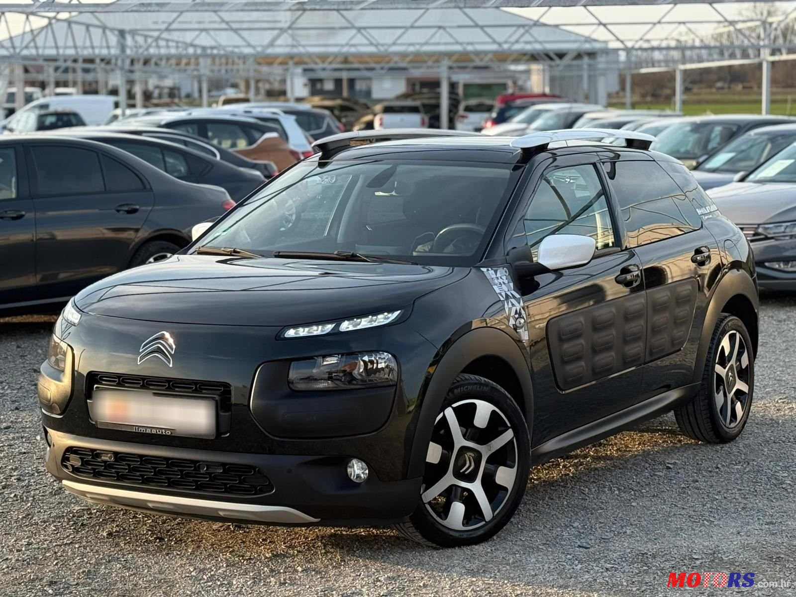 2017' Citroen C4 Cactus photo #5