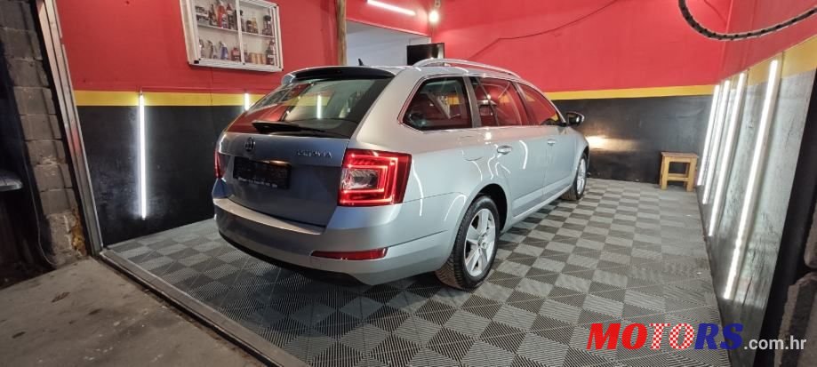 2014' Skoda Octavia Combi photo #4