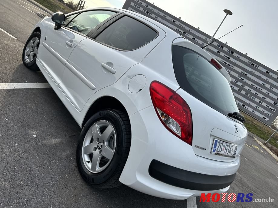 2012' Peugeot 207 1,4 photo #2