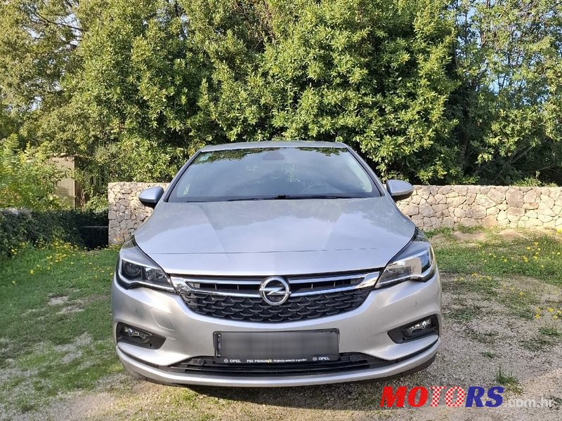 2018' Opel Astra 1.6 Cdti photo #4