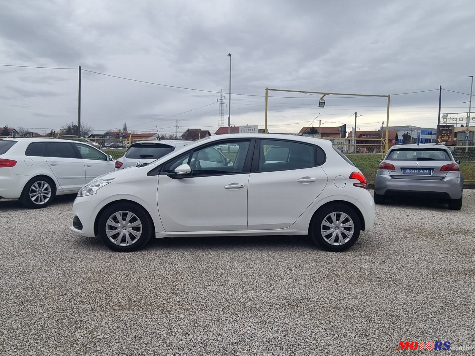 2017' Peugeot 208 1,6 Bluehdi photo #6