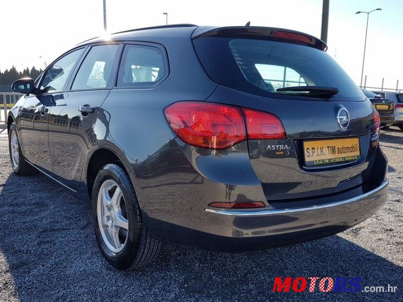 2014' Opel Astra Karavan 1,6 Cdti photo #2