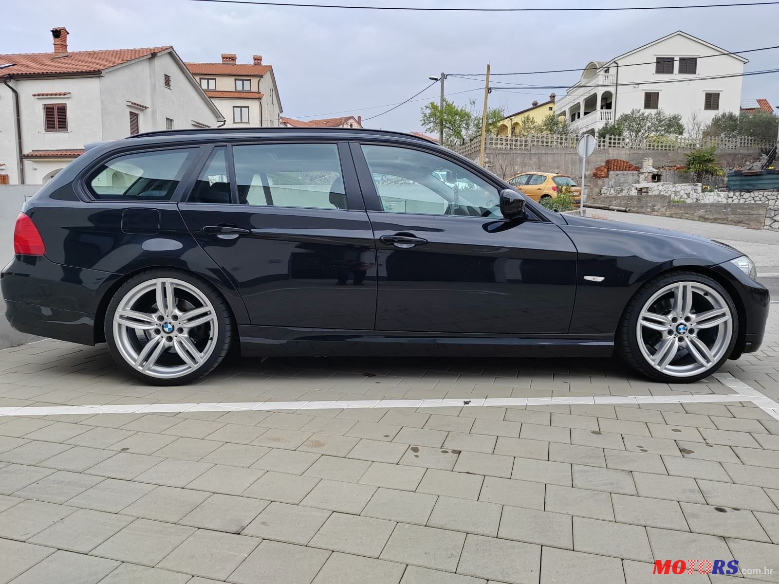 2012' BMW Serija 3 318D photo #1