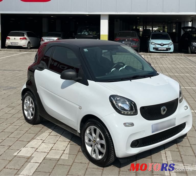 2015' Smart Fortwo photo #1