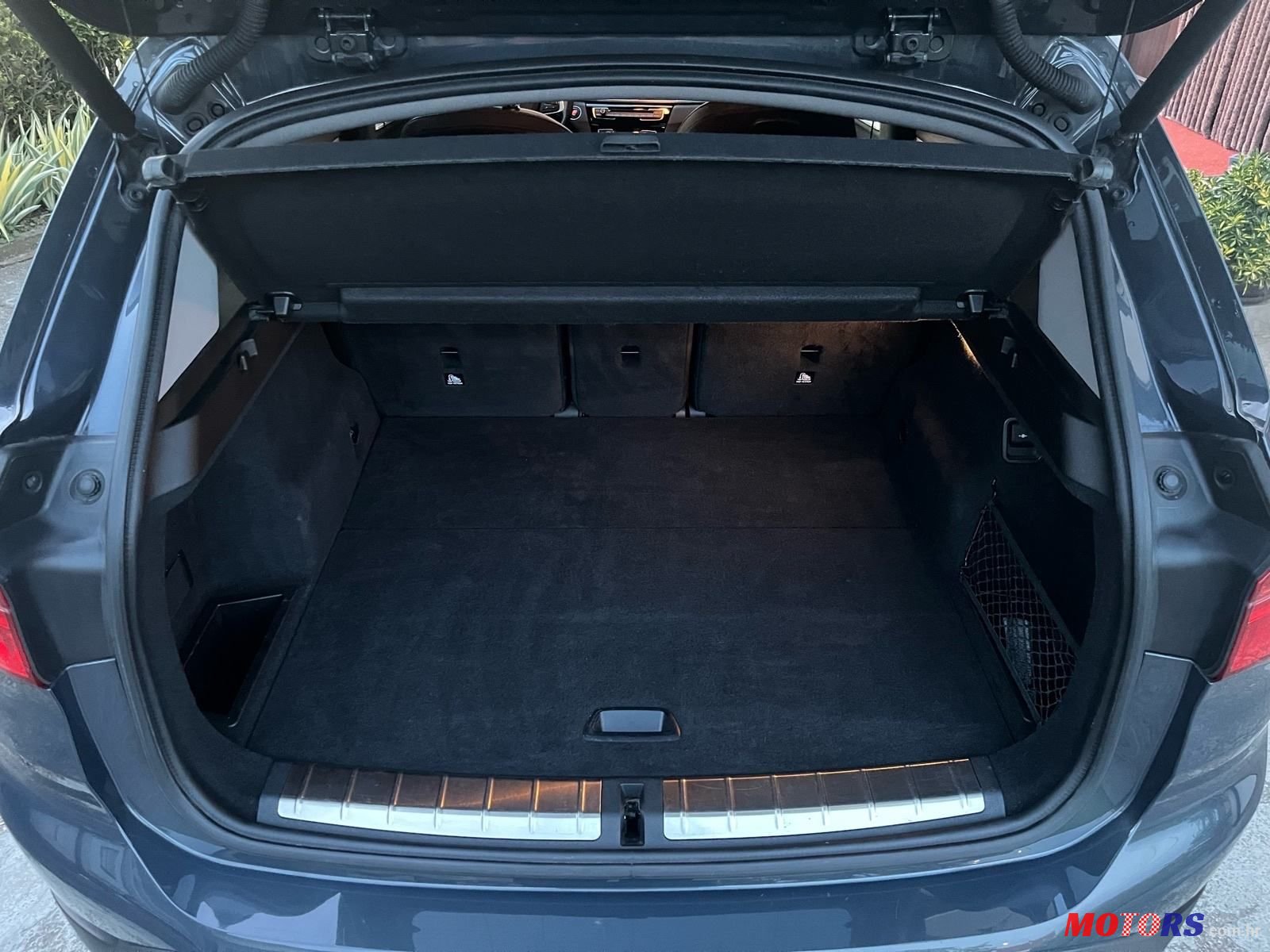 2016' BMW X1 18D photo #4