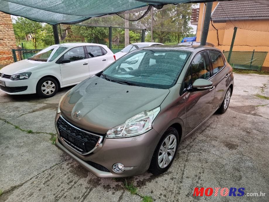 2014' Peugeot 208 photo #1