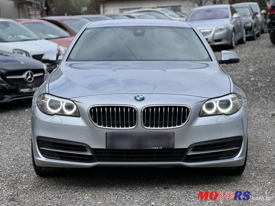 2015' BMW Serija 5 520D photo #2