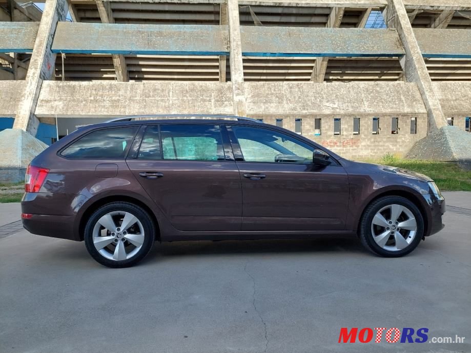 2016' Skoda Octavia Combi photo #6