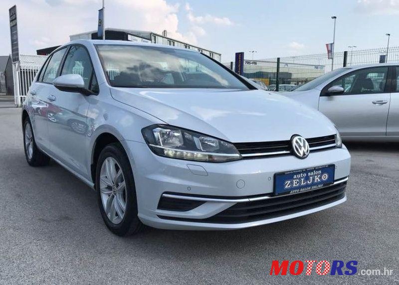 2017' Volkswagen Golf VII 1,6 Tdi Bmt photo #1