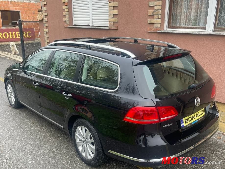 2012' Volkswagen Passat Variant photo #6