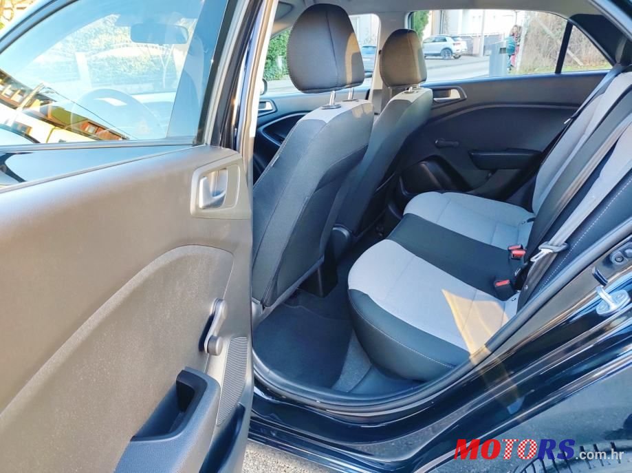 2016' Hyundai i20 1,25 photo #5