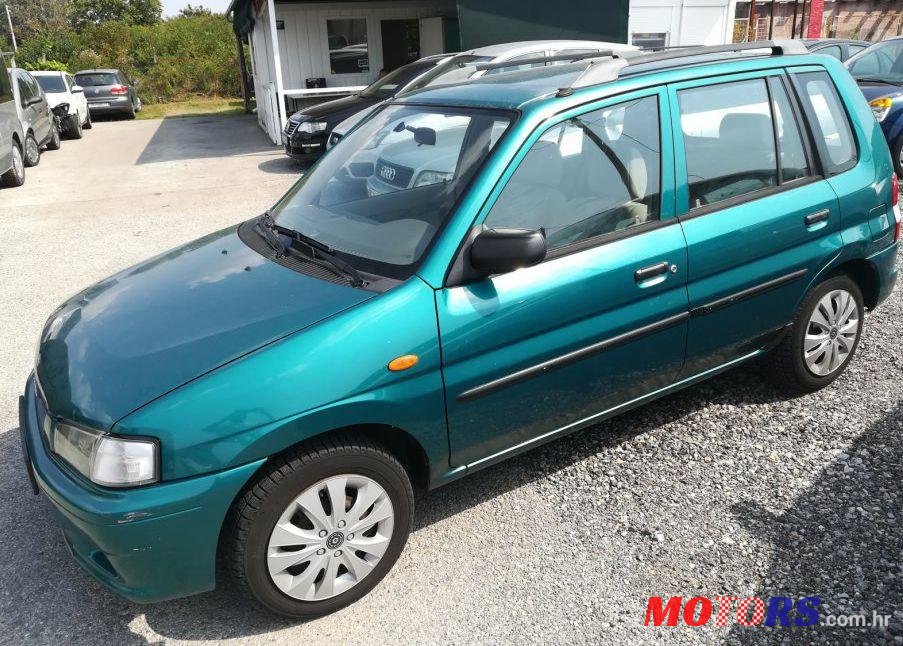 1999' Mazda Demio 1,4 I photo #4