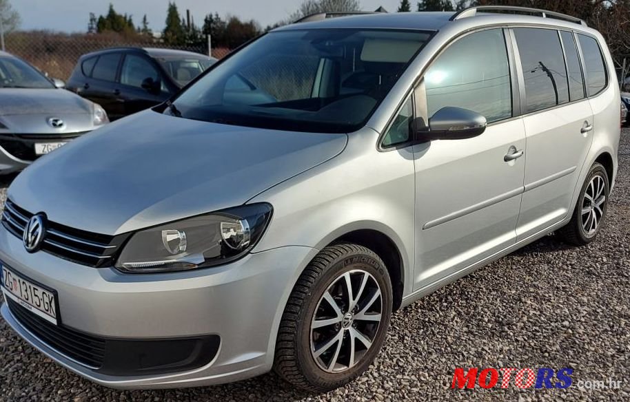 2013' Volkswagen Touran 2,0 Tdi photo #1