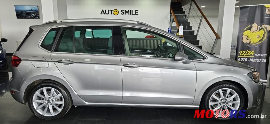 2014' Volkswagen Golf 1.6Tdi photo #6