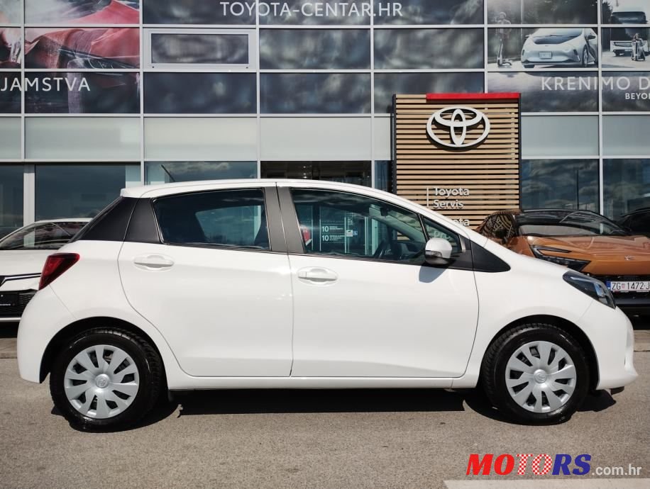 2017' Toyota Yaris 1,0 Vvt-I photo #4