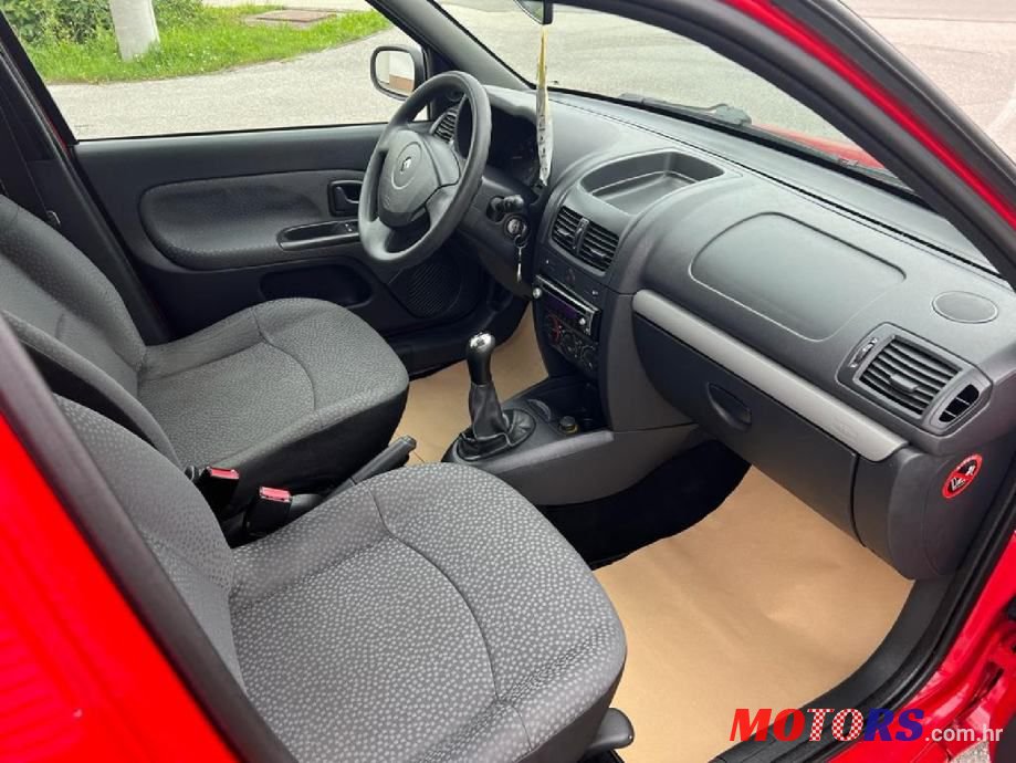 2007' Renault Clio 1,5 Dci photo #4