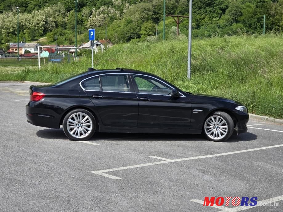 2011' BMW Serija 5 530Xd photo #4