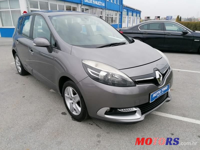 2015' Renault Scenic Dci photo #3